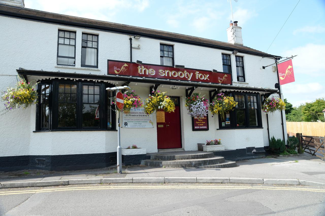 فندق The Snooty Fox وارمينستر المظهر الخارجي الصورة